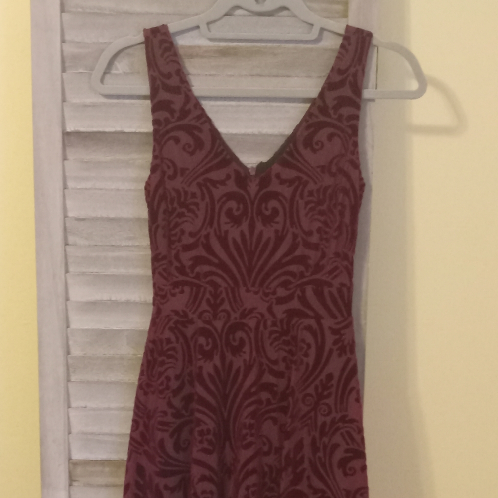 Burgundy Velvet Mid Length Holiday Dress